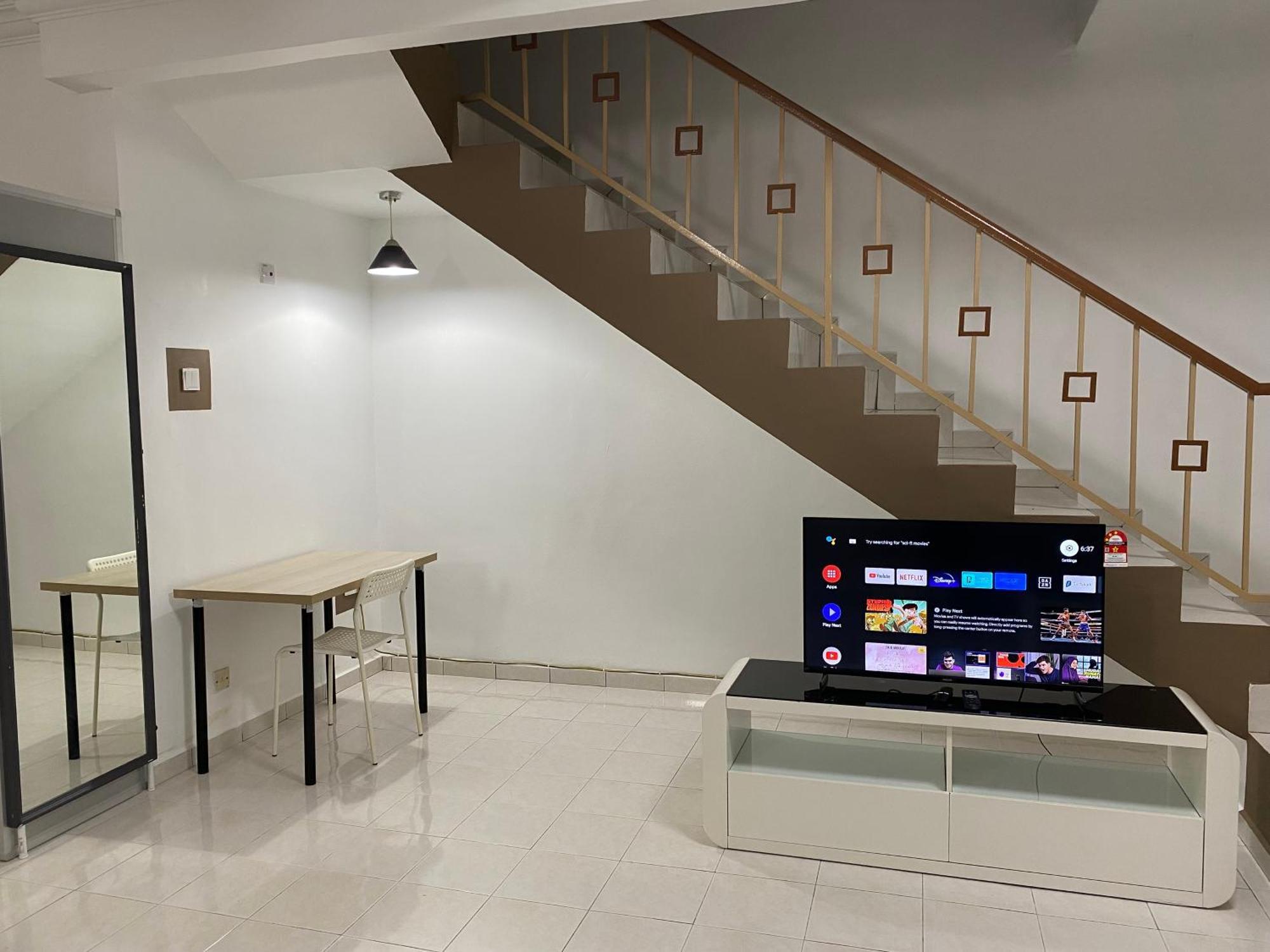 Comfy Sutera Seberang Jaya Villa Kampong Belah Dua Exterior photo
